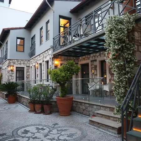 Exceptional Flat With Terrace Near Hadrian's Gate * Antalia