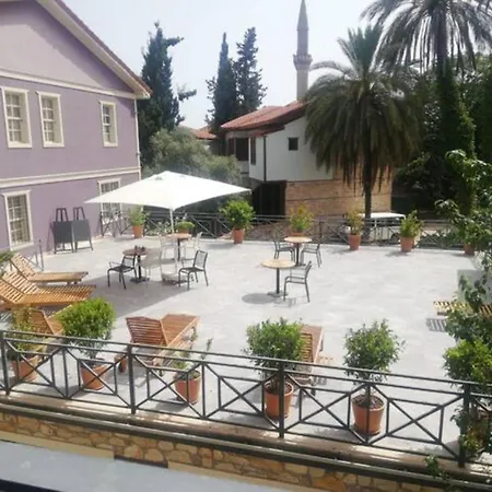 Exceptional Flat With Terrace Near Hadrian's Gate Antalia